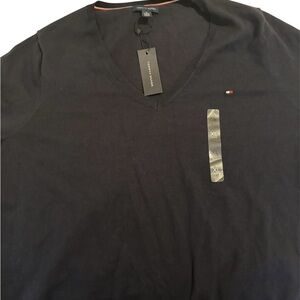 Tommy Hilfiger Women’s Dark Blue V-Neck Long Sleeve Shirt